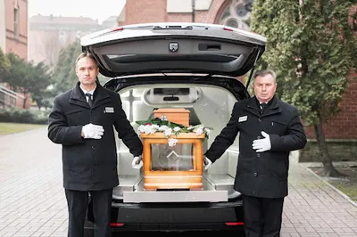 Dom Pogrzebowy Kalia – Usługi Pogrzebowe | Kremacja | Transport Zwłok | Zakład Pogrzebowy Katowice Wełnowiec